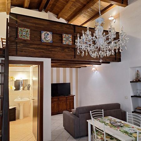 Вілла La Casa Di Sarah Syracuse Екстер'єр фото